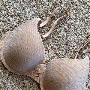 Victoria’s Secret T-Shirt Push-Up Full Coverage Bra